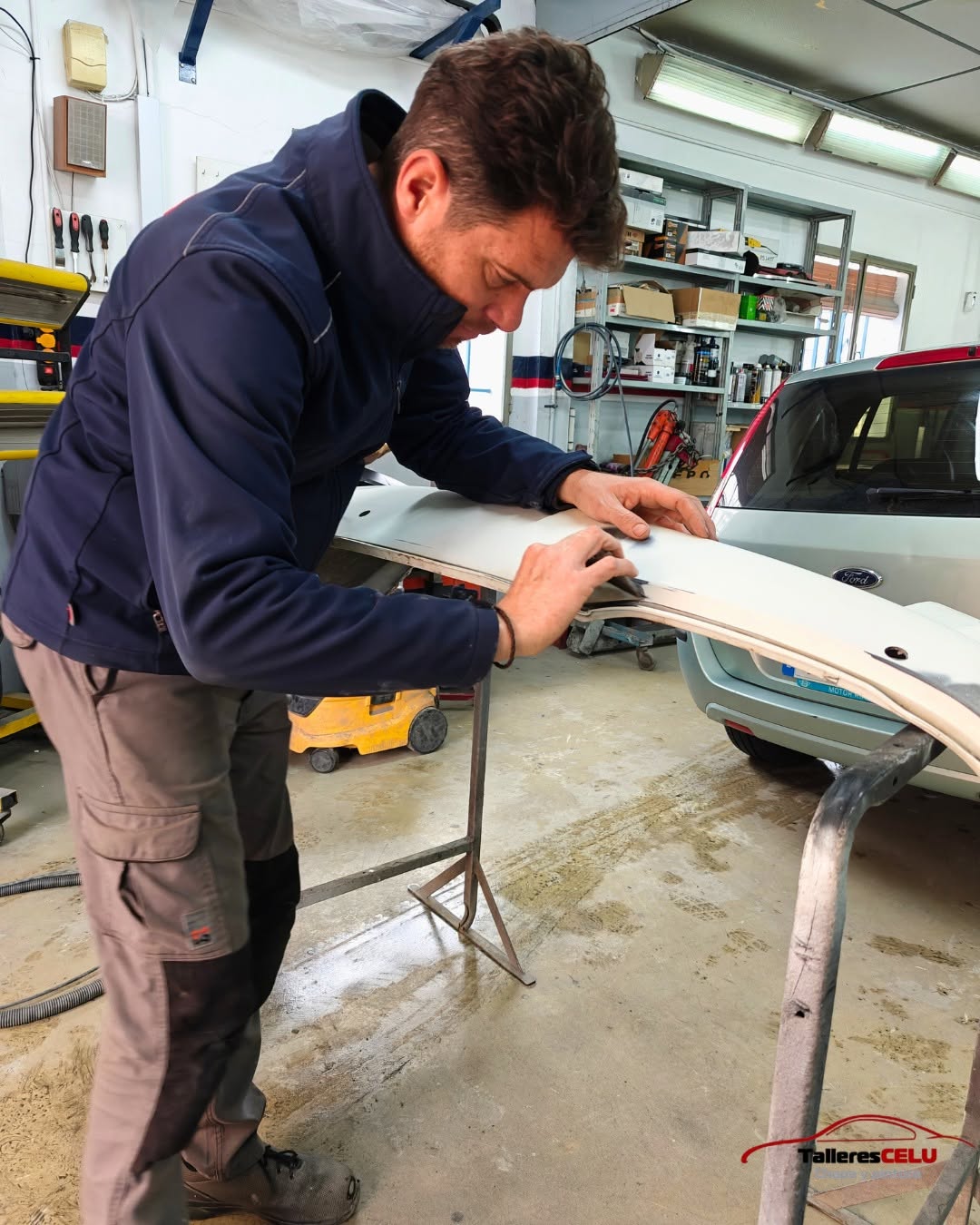 Trabajo de chapa y pintura